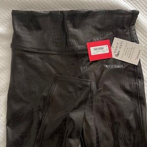 NWT Spanx Faux Leather Croc Shine Leggings